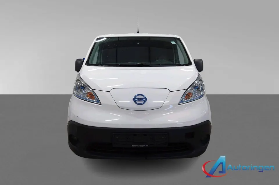 Nissan e-nv200