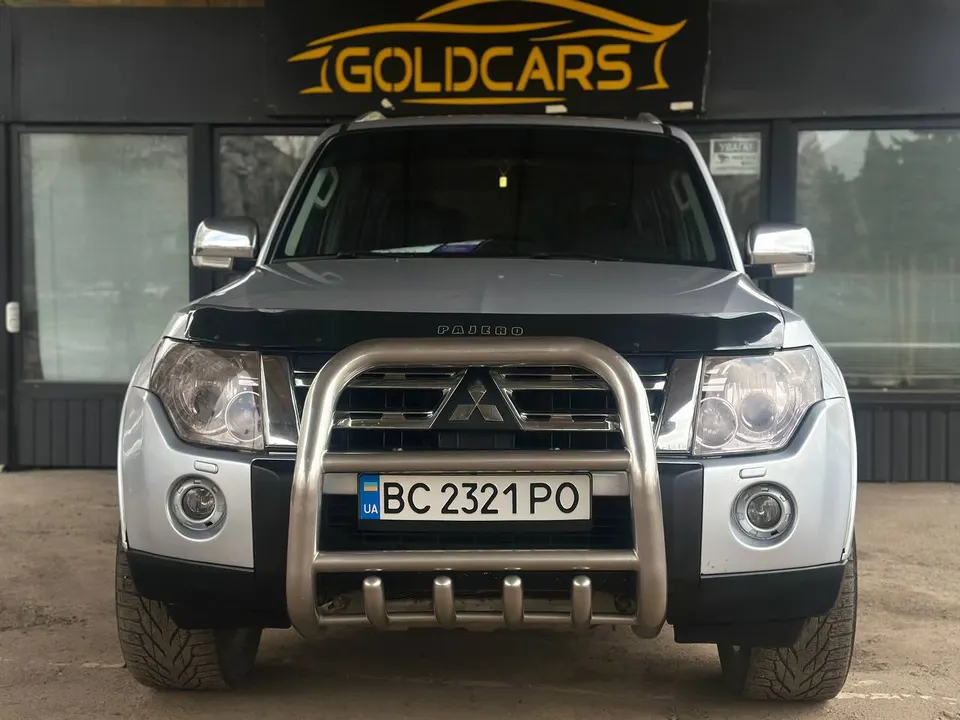 Mitsubishi PAJERO WAGON
