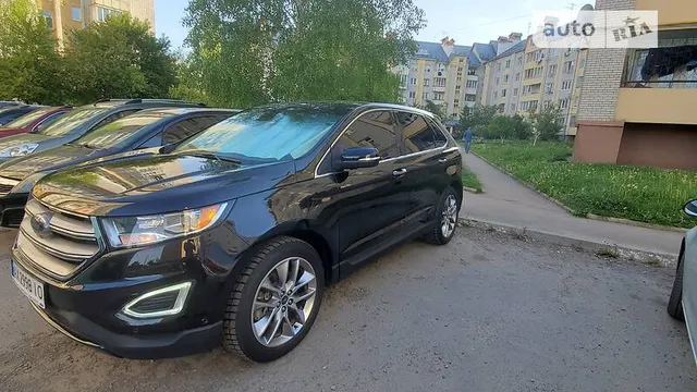 Ford Edge Titanium