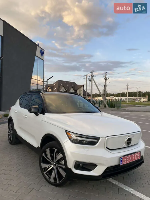 Volvo XC40