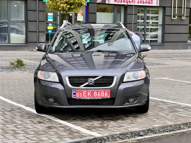 Volvo V50