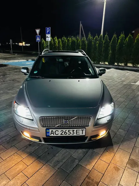 Volvo V50
