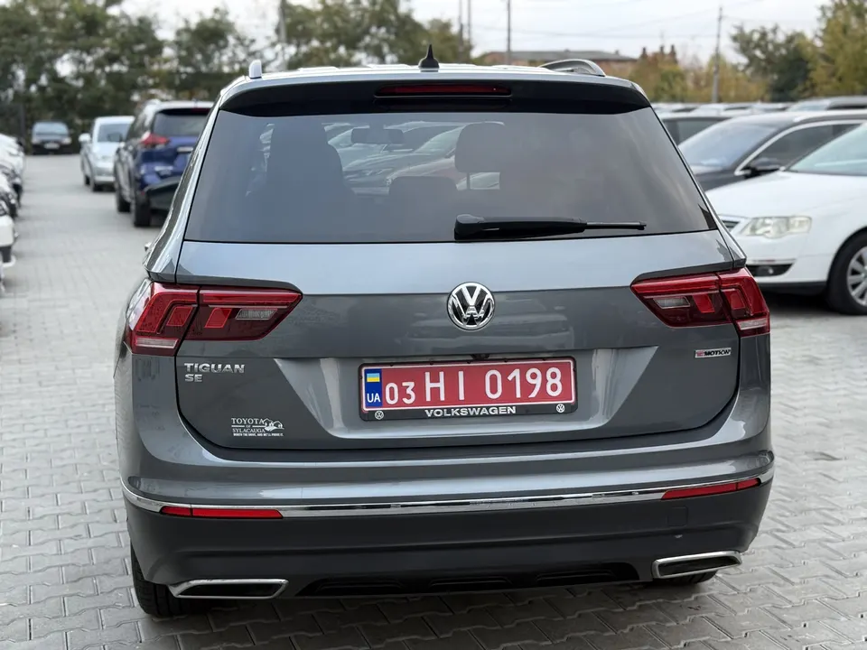 Volkswagen Tiguan — фото 8