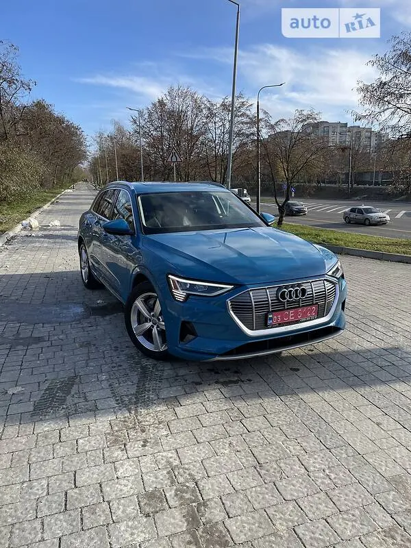 Audi e-tron