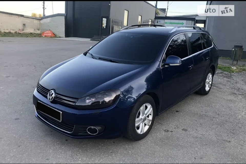 Volkswagen Golf VI