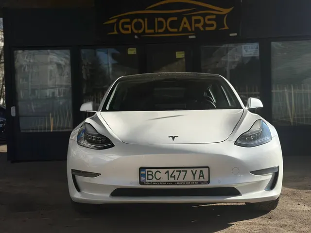 Tesla MODEL 3