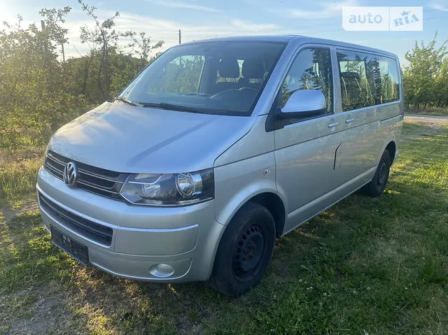 Volkswagen Caravelle