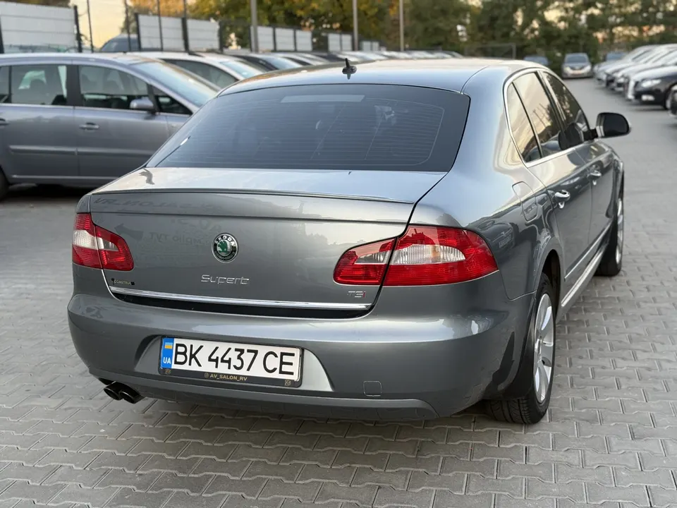 Skoda Superb — фото 7