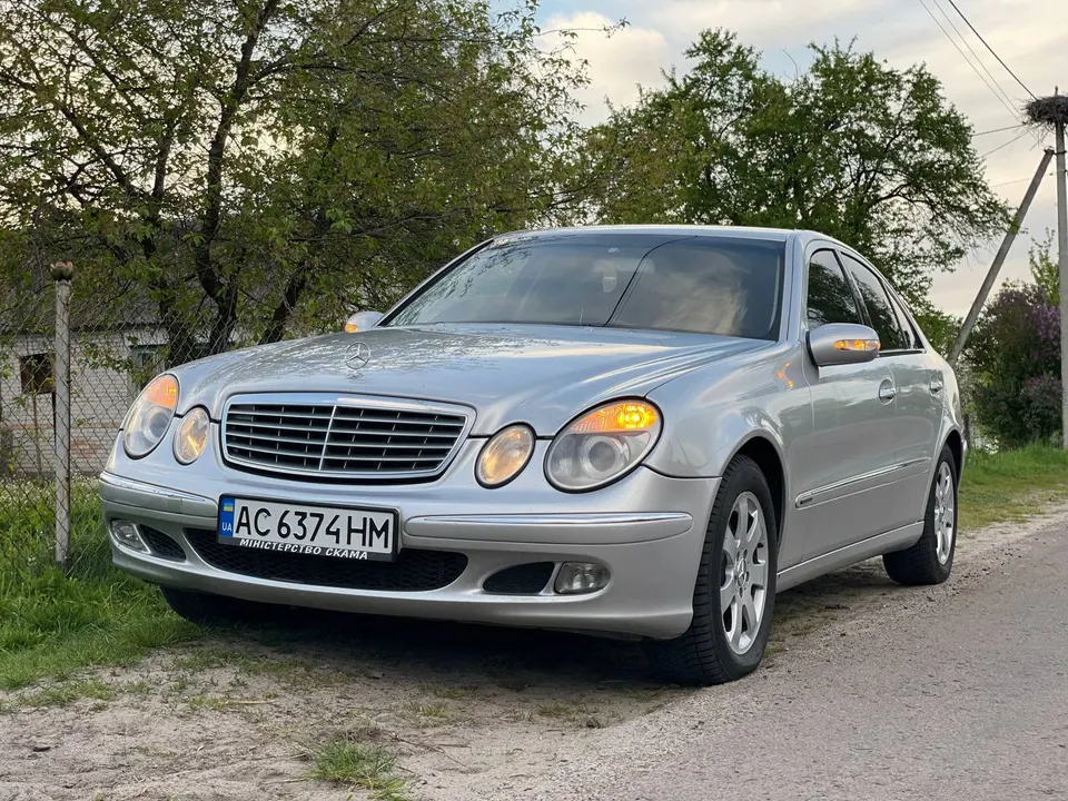 Mercedes-Benz Е270