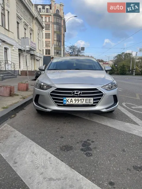 Hyundai Elantra