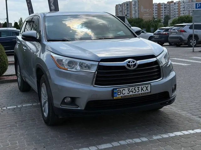 Toyota HIGHLANDER