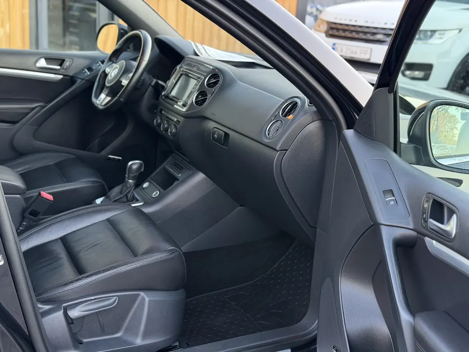 Volkswagen Tiguan — фото 7