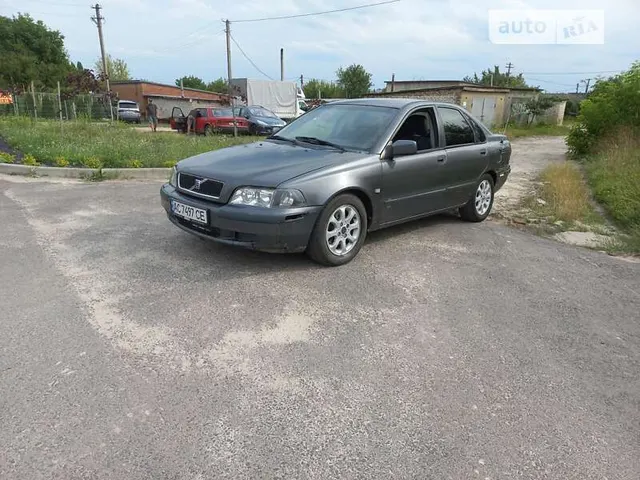 Volvo S40