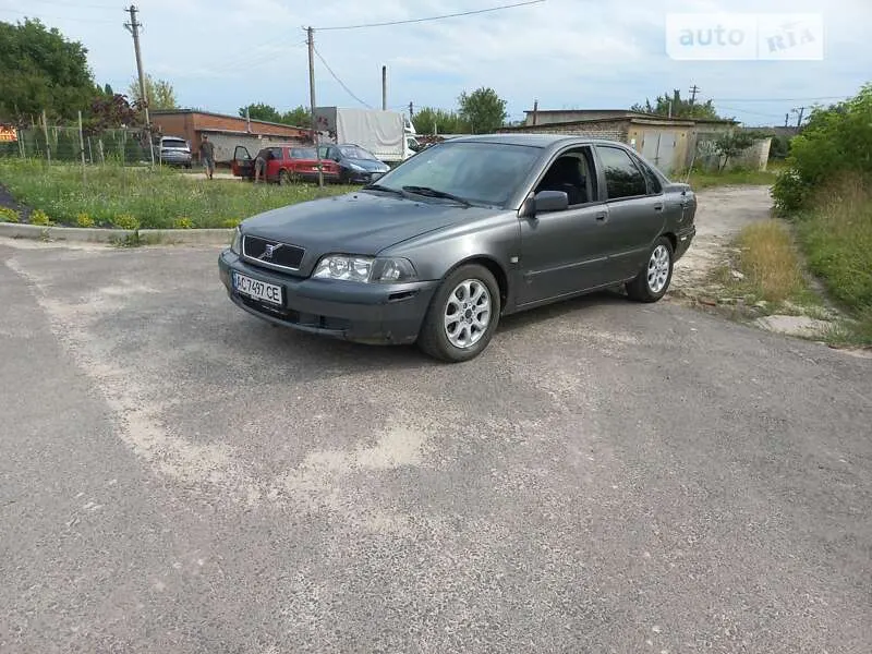 Volvo S40