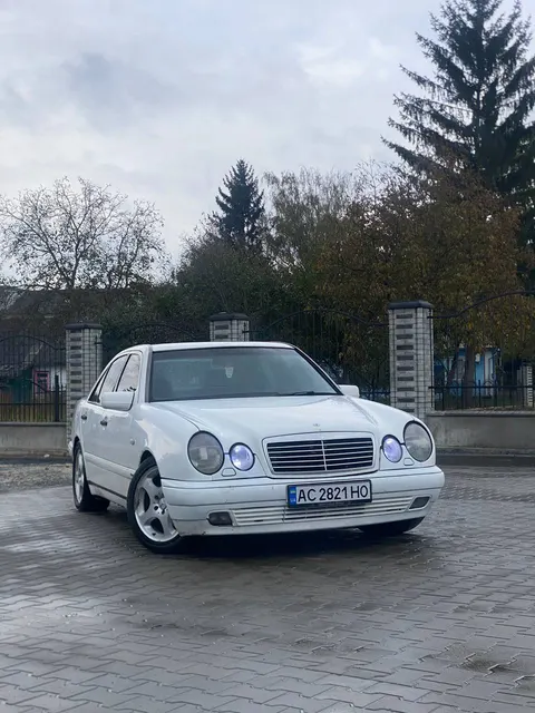 Mercedes-Benz E280