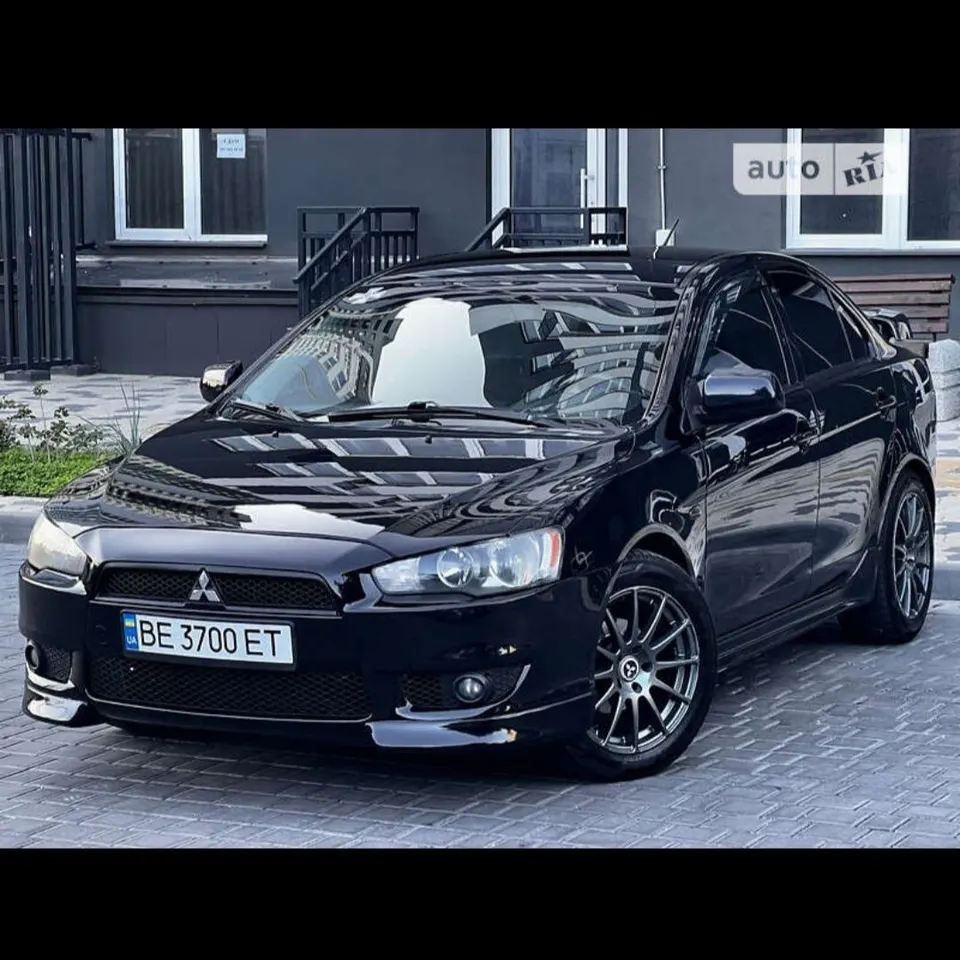 Mitsubishi lancer