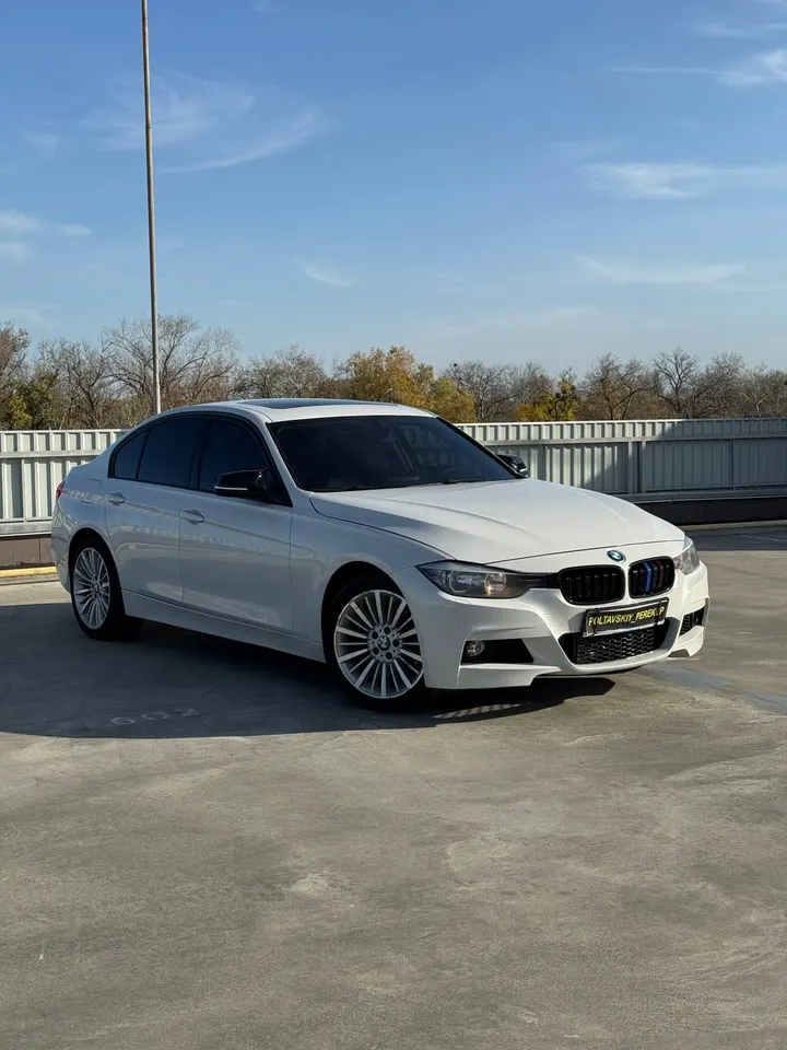 BMW 320XI F30