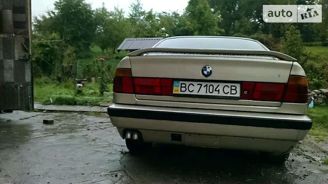 BMW 525