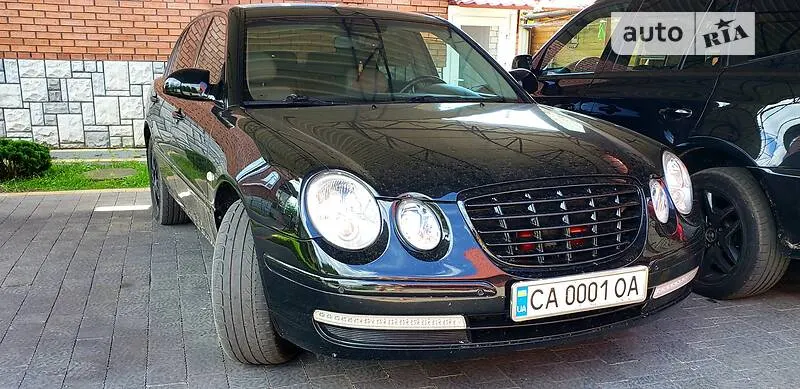 Kia Opirus GH