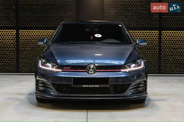 Volkswagen Golf GTI
