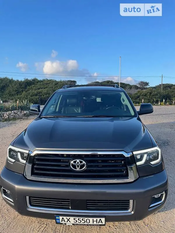 Toyota Sequoia