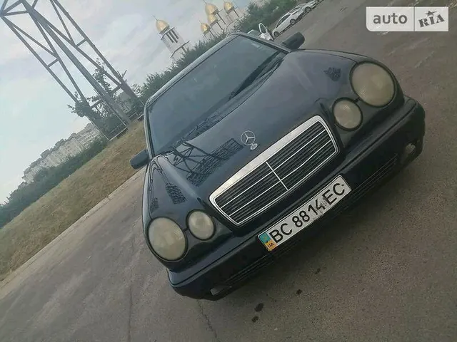 Mercedes-Benz E 200 Classic