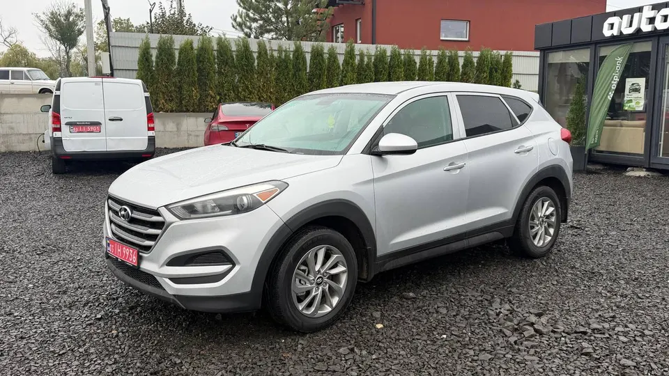 Hyundai TUCSON SE — фото 2