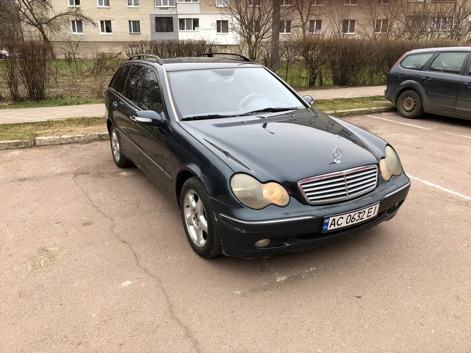 Mercedes-Benz C 220