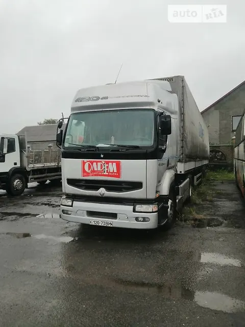 Renault Premium