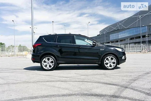 Ford Escape 2.0i Titanium