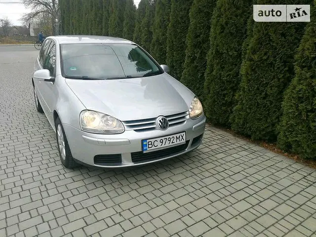 Volkswagen Golf V