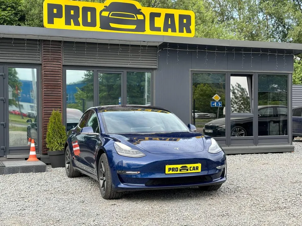 Tesla MODEL 3 LONG RANGE