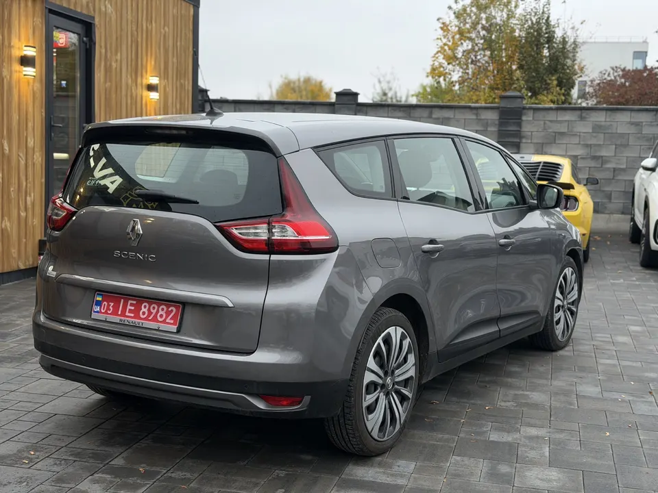 Renault Grand Scenic — фото 6