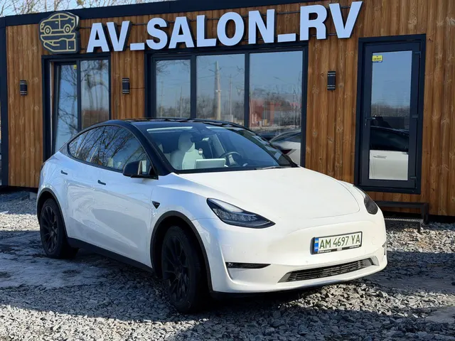 Tesla Model Y Dual Motor