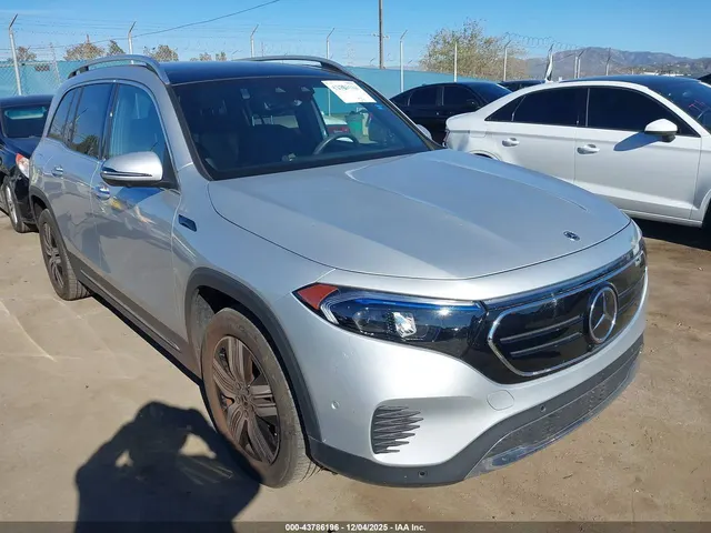 Mercedes-Benz EQB 300 4MATIC