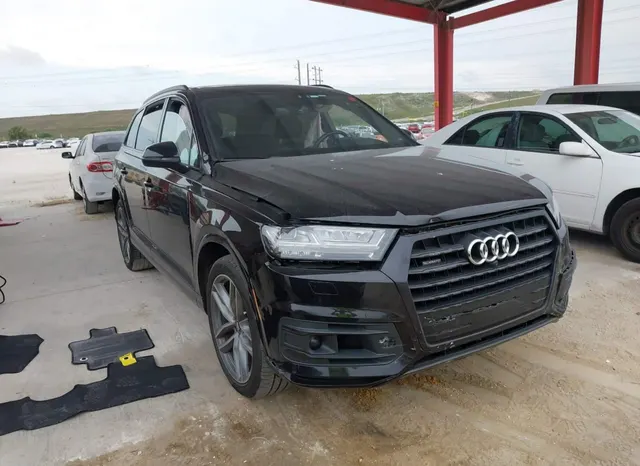 Audi Q7 в максимальній комплектації