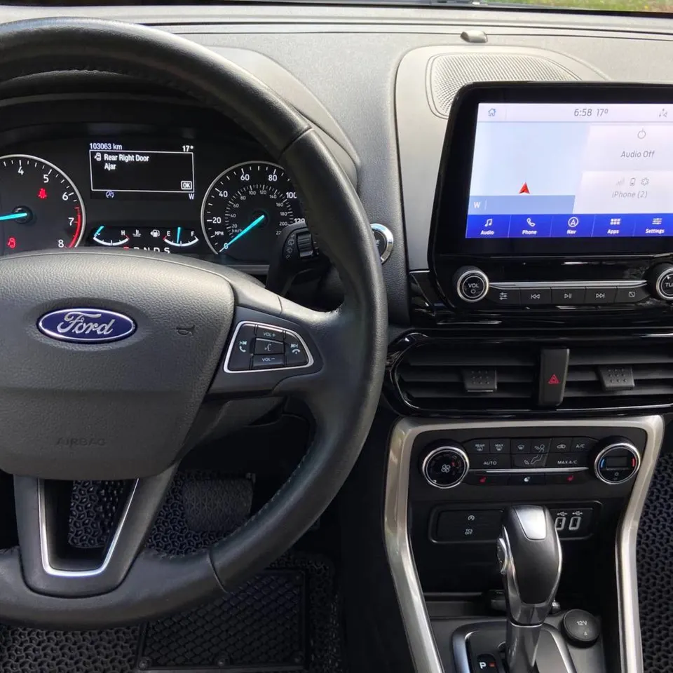 Ford EcoSport — фото 8