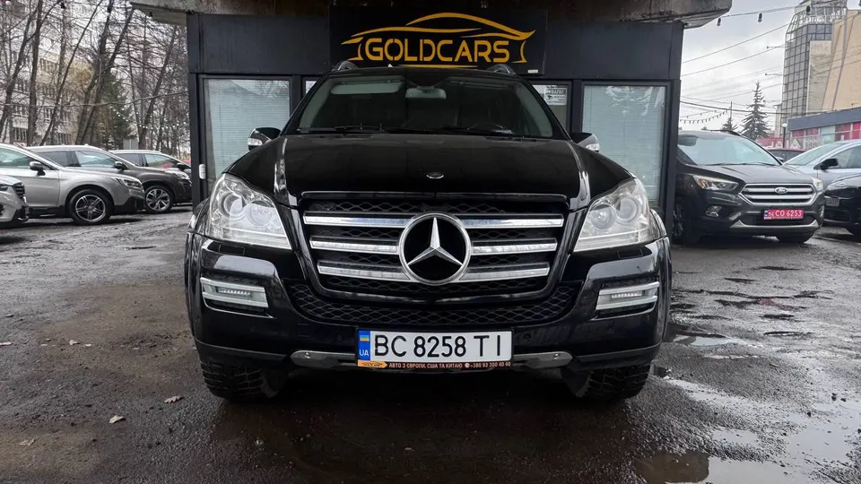 Mercedes-Benz GL 550