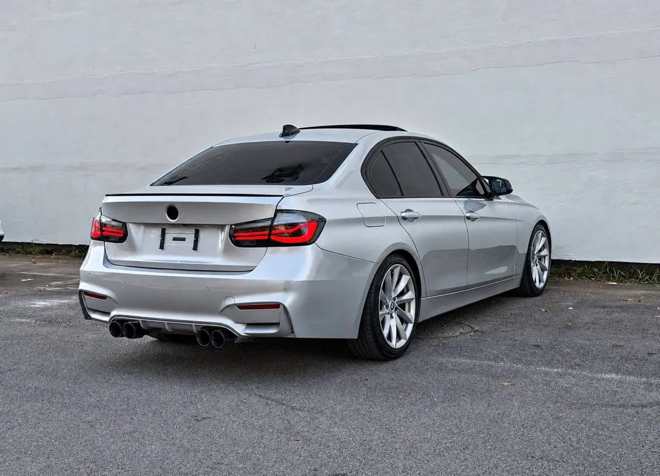BMW 328i — фото 5