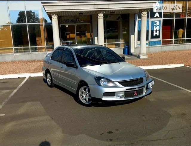 Mitsubishi lancer 9