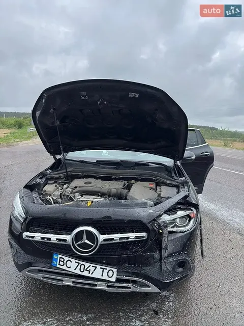 Mercedes-Benz GLA-Class
