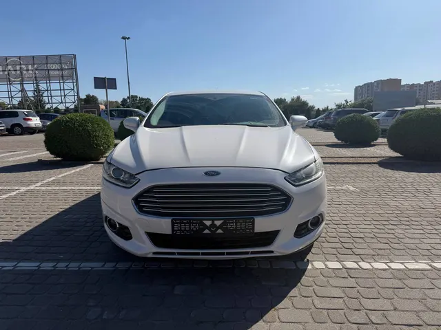 Ford FUSION