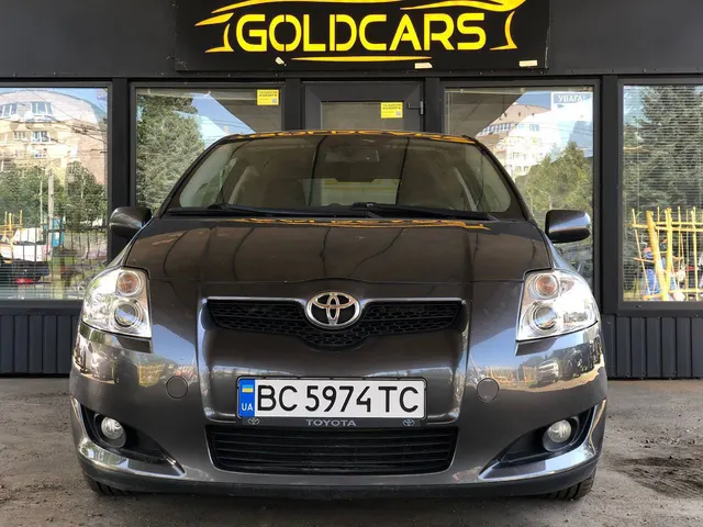 Toyota AURIS