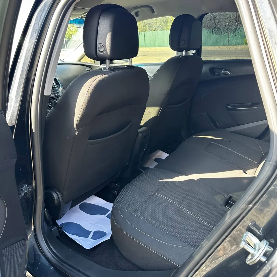 Opel Astra J — фото 8
