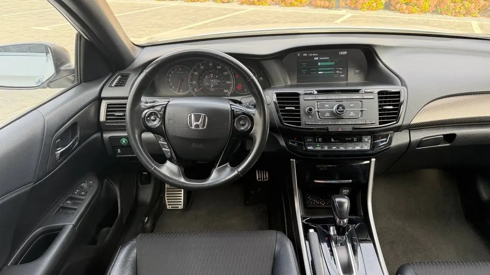 Honda ACCORD SPORT — фото 8