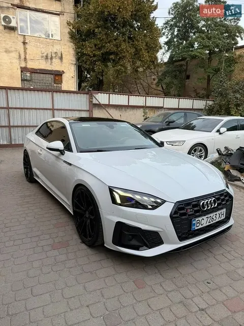 Audi S5