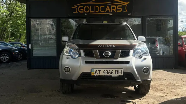 Nissan X-TRAIL