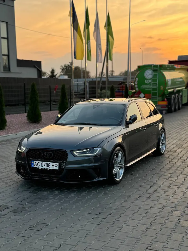Audi A4 B8