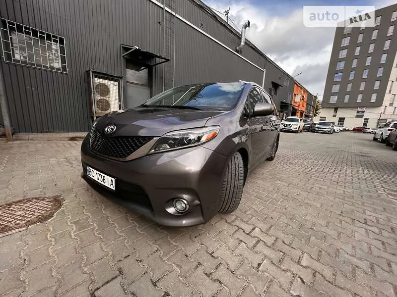 Toyota Sienna
