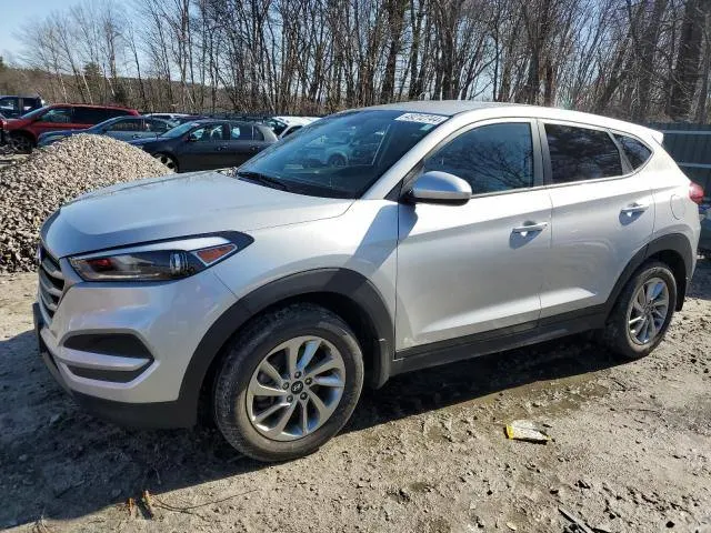 Hyundai TUCSON SE